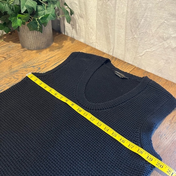 📍BCBGMAXAZRIA Black cotton sleeveless top size M - Picture 4 of 9